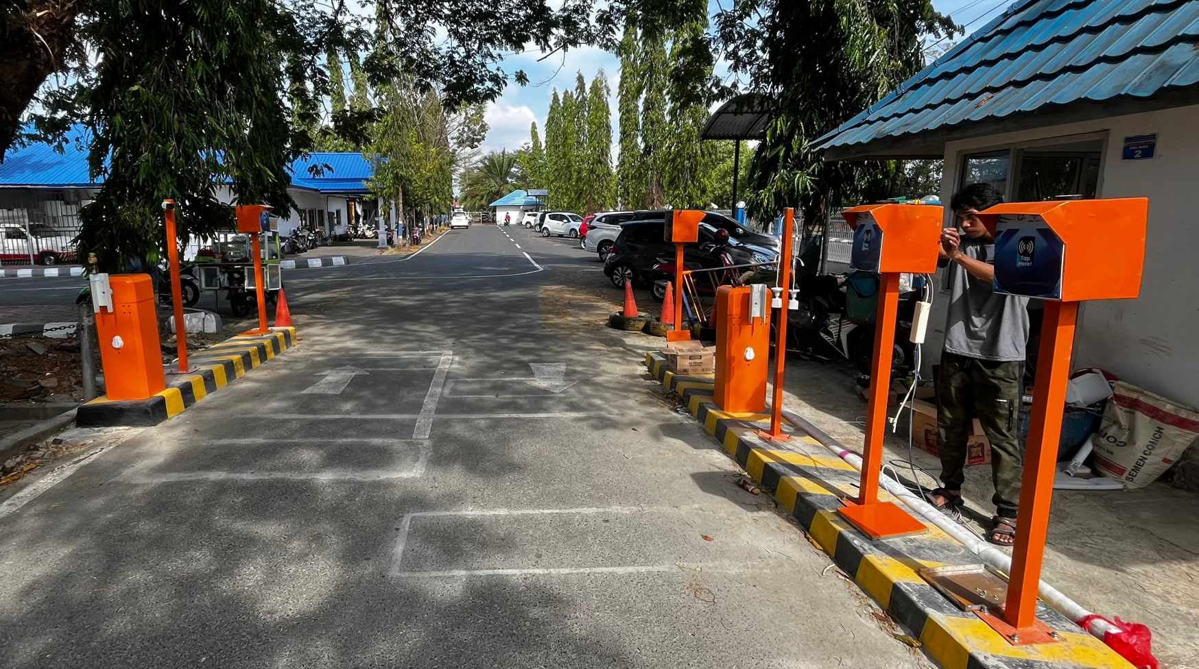 Smart Parking Koperasi Kantor OTBAN V Makassar
